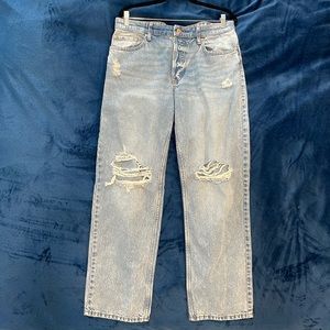 H&M - 90’s Boyfriend Fit High Waisted Jeans - Size 10